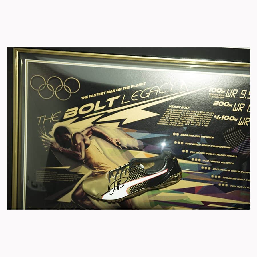 Usain Bolt Signed Puma Running Shoe