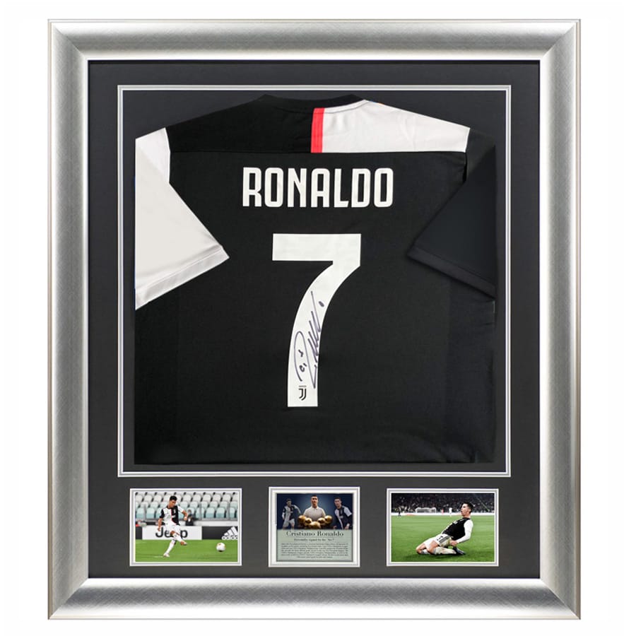 Cristiano Ronaldo Signed Shirt CR7 – Juventus 2020