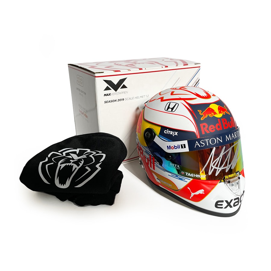 Max Verstappen Signed RBR 1/2 Scale Helmet - Gesigneerd