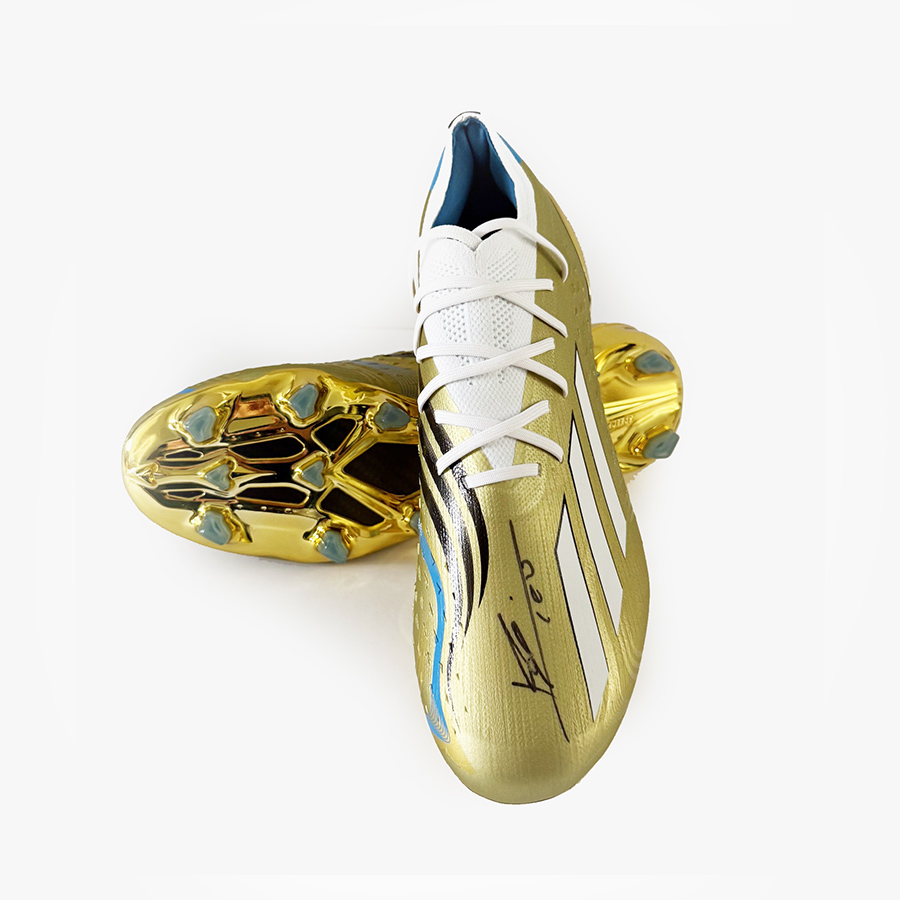 Lionel Messi signed Adidas X Speedportal Leyenda Messi 2022 World Cup Boot - Very Rare